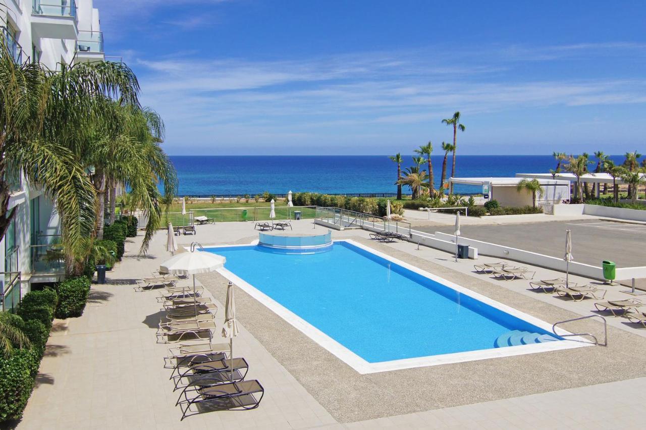 Lucile - Coralli Beachfront Apartment Παραλίμνι Εξωτερικό φωτογραφία